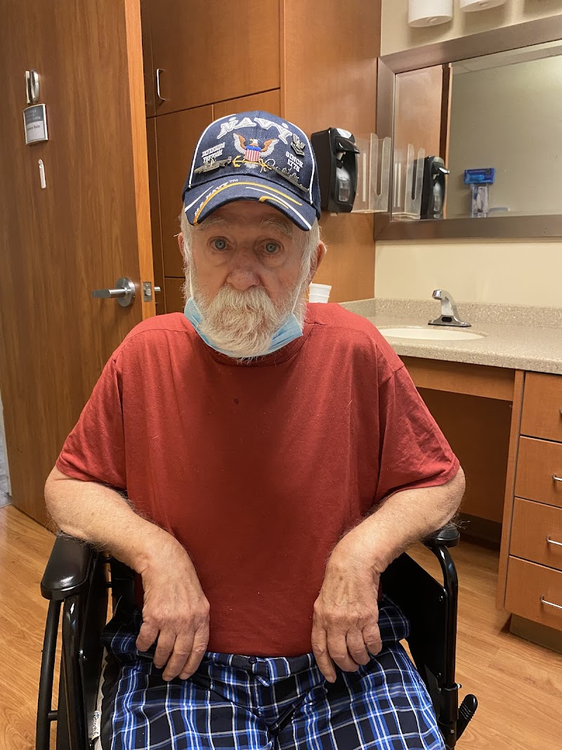 The Palms At Florence nursing home in Florence, SC - Photo 3 of 8