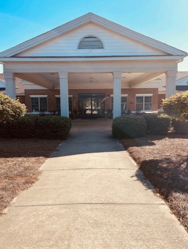 The Oaks Post Acute nursing home in Orangeburg, SC - Photo 3 of 5