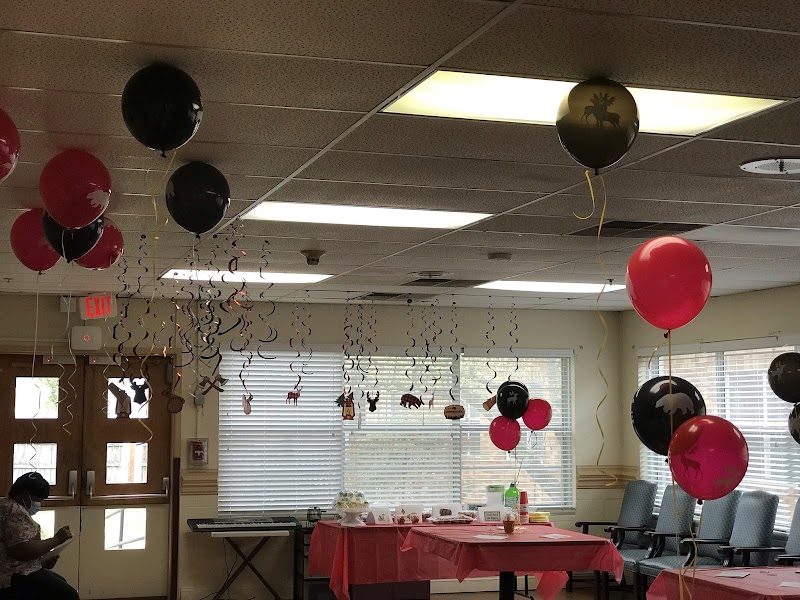 Magnolia Manor - Rock Hill nursing home in Rock Hill, SC - Photo 4 of 5