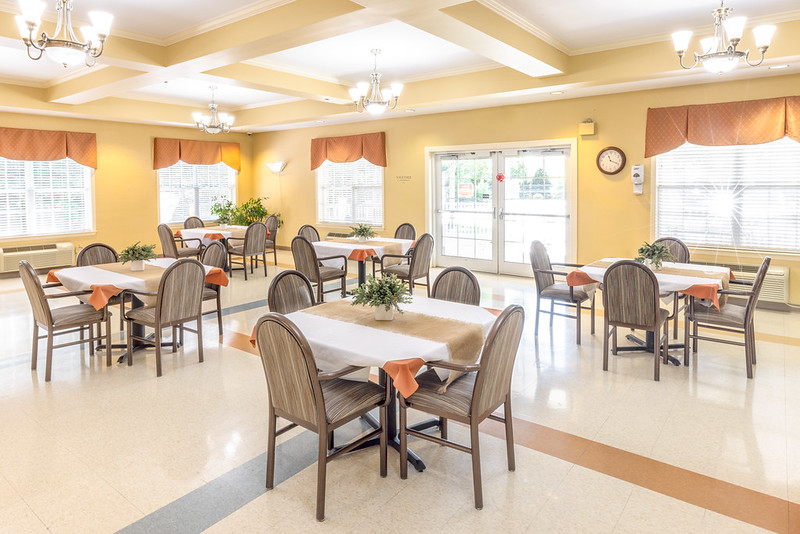 Carlyle Senior Care of Fountain Inn nursing home in Fountain Inn, SC - Photo 4 of 5