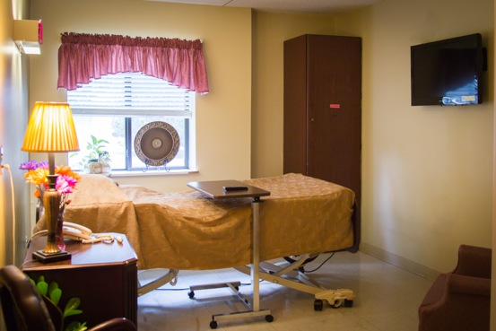 Magnolia Manor - Greenwood nursing home in Greenwood, SC - Photo 2 of 5