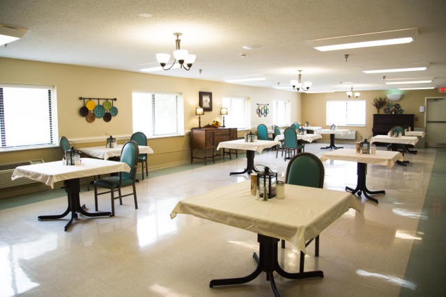 Magnolia Manor - Greenwood nursing home in Greenwood, SC - Photo 3 of 5