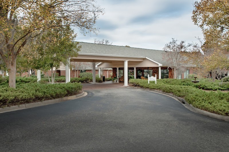 Life Care Center Of Charleston nursing home in N Charleston, SC - Photo 2 of 5