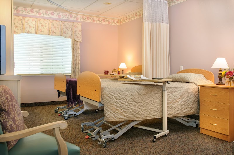 Life Care Center Of Charleston nursing home in N Charleston, SC - Photo 4 of 5