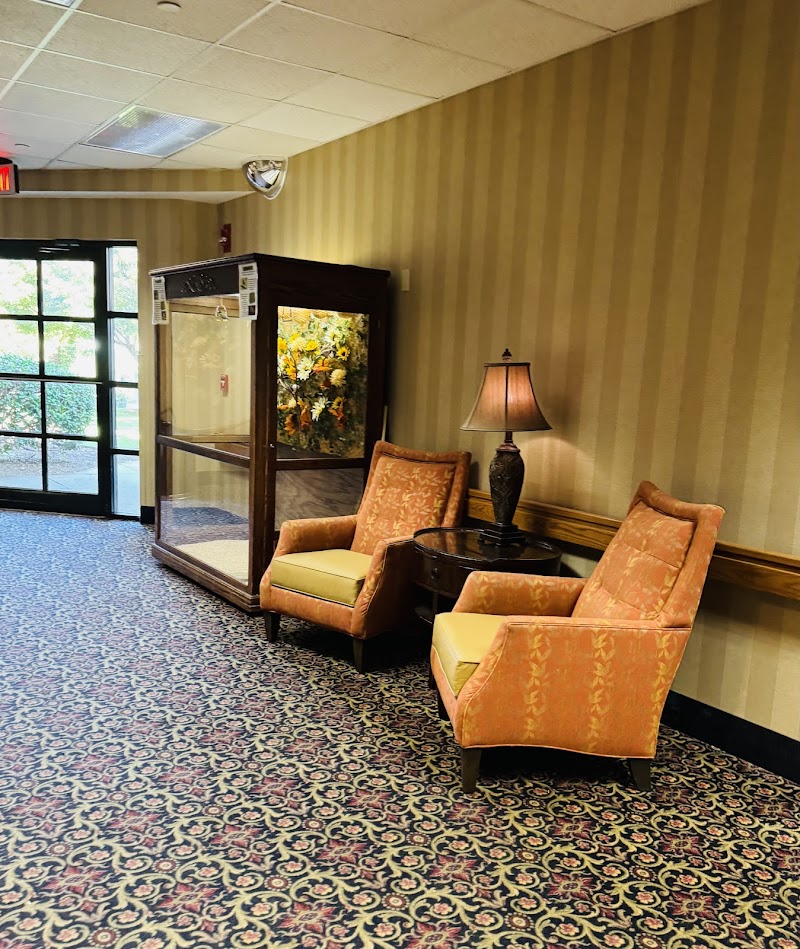 NHC Healthcare - Mauldin nursing home in Greenville, SC - Photo 3 of 5