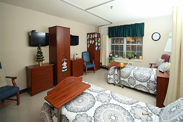 Southpointe Healthcare and Rehabiliation nursing home in Greenville, SC - Photo 2 of 5