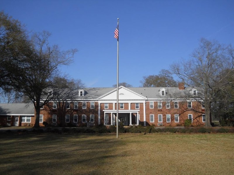 Bethea Baptist Healthcare Center nursing home in Darlington, SC - Photo 2 of 10