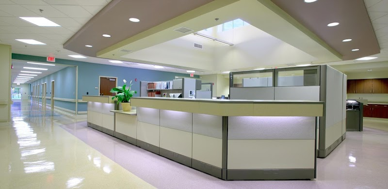 Greenwood Transitional Rehabilitation Unit nursing home in Greenwood, SC - Photo 5 of 7