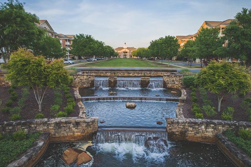 Linville Court At The Cascades Verdae nursing home in Greenville, SC - Photo 2 of 5