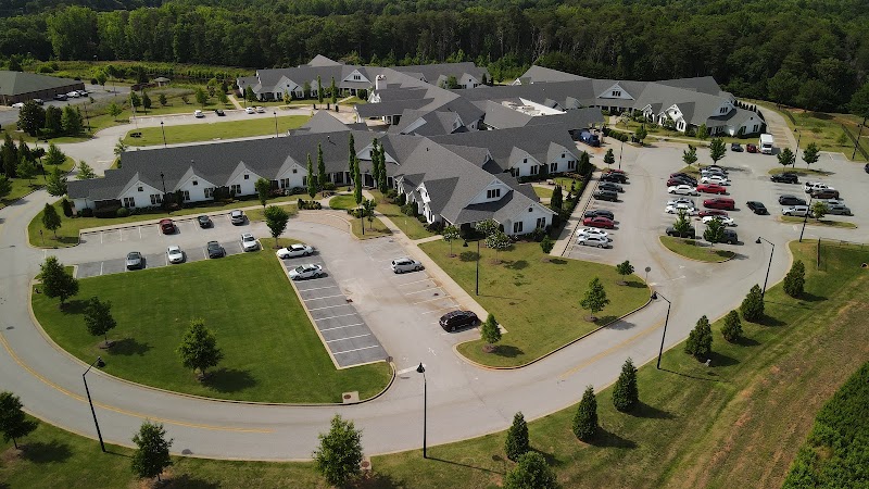 White Oak At North Grove Inc nursing home in Spartanburg, SC - Photo 5 of 5