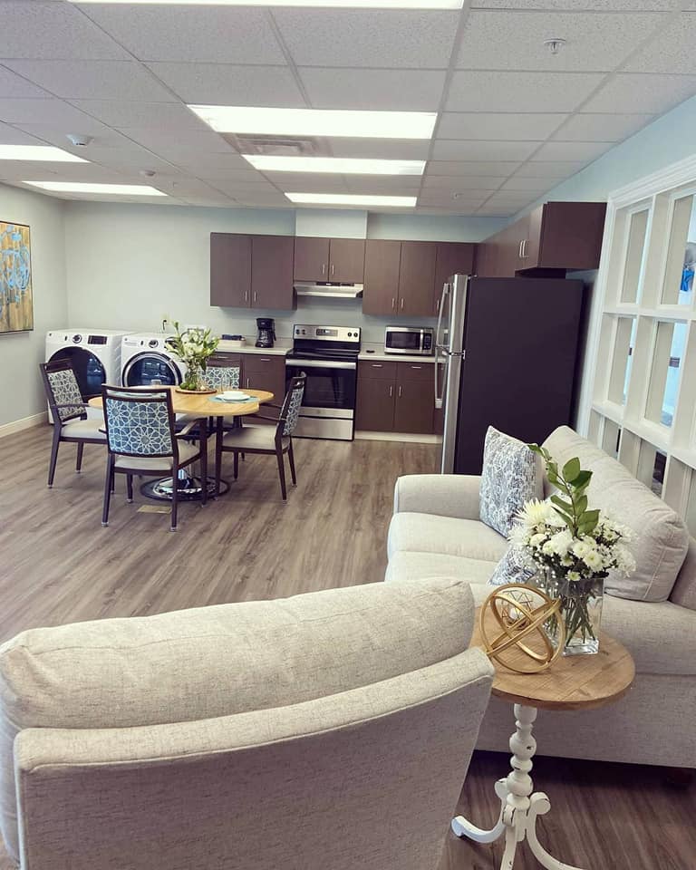 NHC HEALTHCARE, COOKEVILLE nursing home in COOKEVILLE, TN - Photo 3 of 10