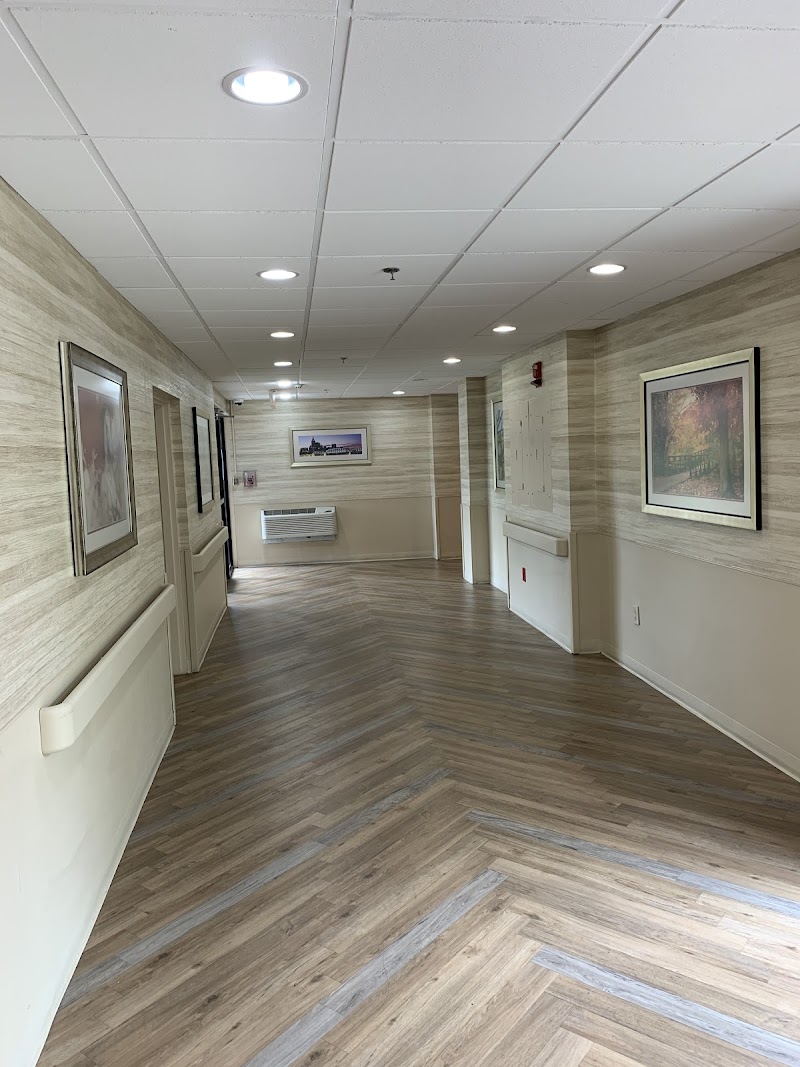 MULBERRY HEALTH & REHABILITATION nursing home in FRANKLIN, TN - Photo 3 of 5