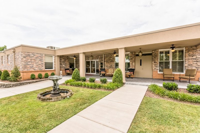 GALLATIN  CENTER FOR REHABILITATION AND HEALING nursing home in GALLATIN, TN - Photo 4 of 5