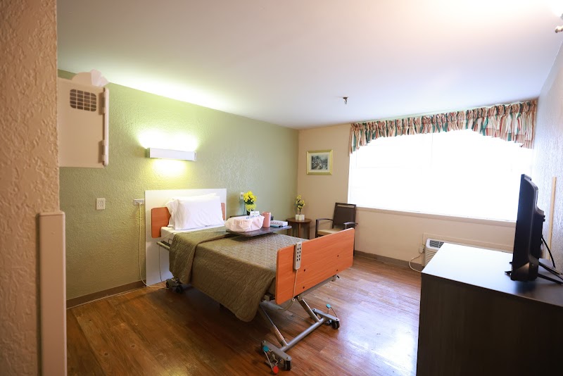 SPRING GATE REHAB & HEALTHCARE CENTER nursing home in MEMPHIS, TN - Photo 3 of 5