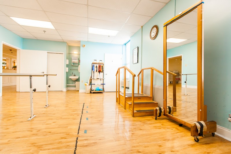 SIGNATURE HEALTHCARE OF MEMPHIS nursing home in MEMPHIS, TN - Photo 3 of 10