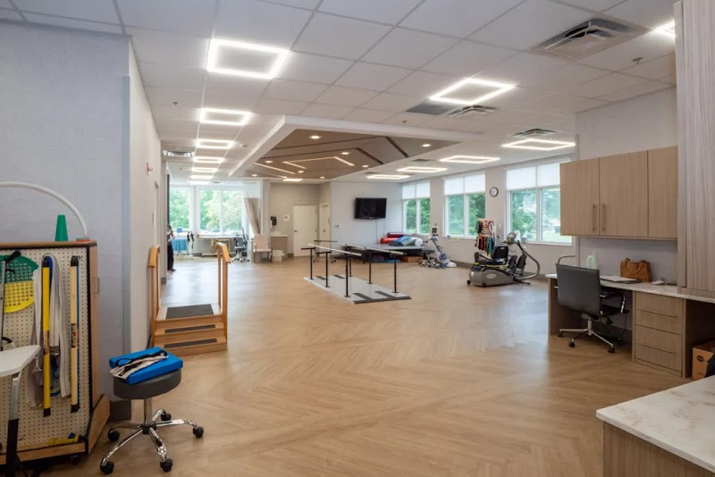 FOOTHILLS TRANSITIONAL CARE AND REHABILITATION nursing home in MARYVILLE, TN - Photo 2 of 5