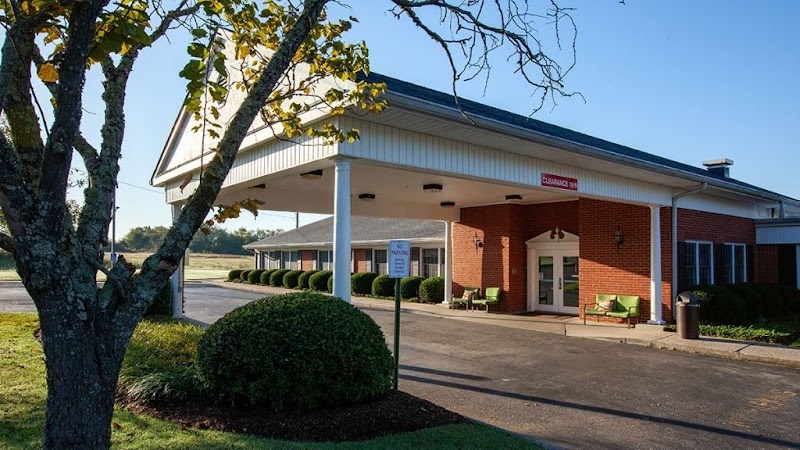 EATON CREEK POST ACUTE nursing home in NASHVILLE, TN - Photo 2 of 4