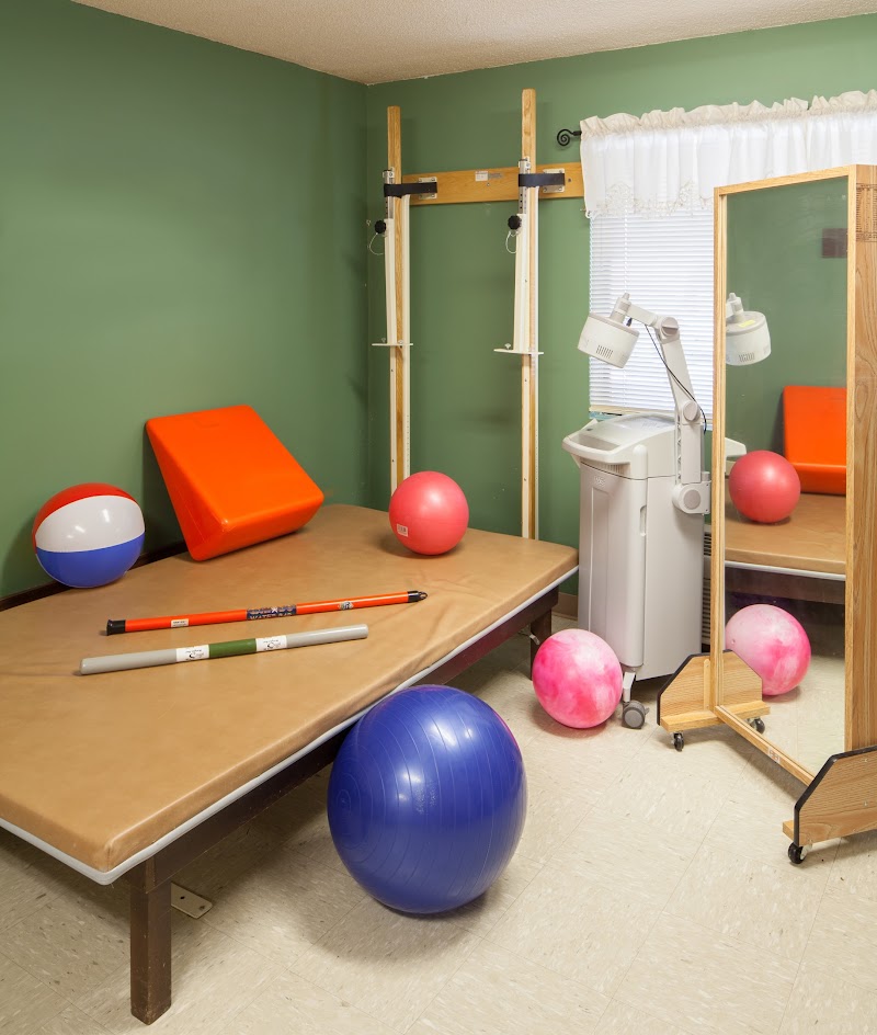 WILLOW RIDGE CENTER nursing home in MAYNARDVILLE, TN - Photo 5 of 6