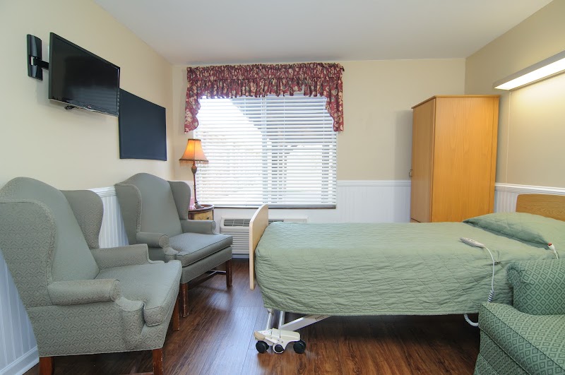 DIVERSICARE OF COPPER BASIN nursing home in COPPERHILL, TN - Photo 3 of 5