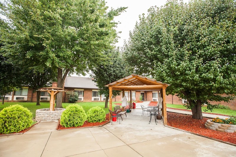 SIGNATURE HEALTHCARE OF GREENEVILLE nursing home in GREENEVILLE, TN - Photo 2 of 10