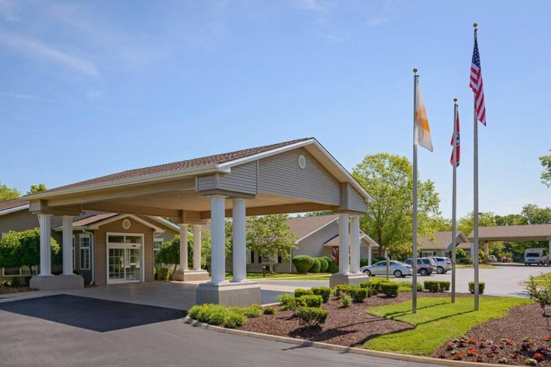 LIFE CARE CENTER OF SPARTA nursing home in SPARTA, TN - Photo 2 of 10