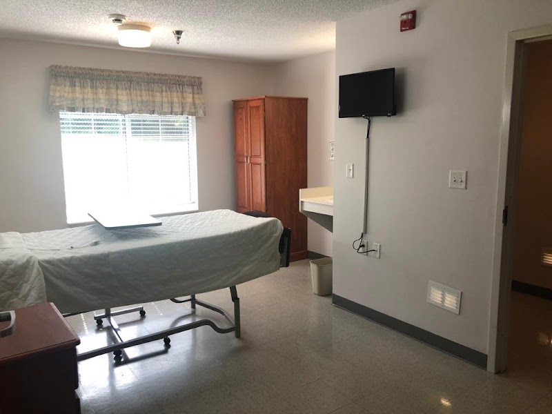 CENTER ON AGING AND HEALTH nursing home in ERWIN, TN - Photo 3 of 10