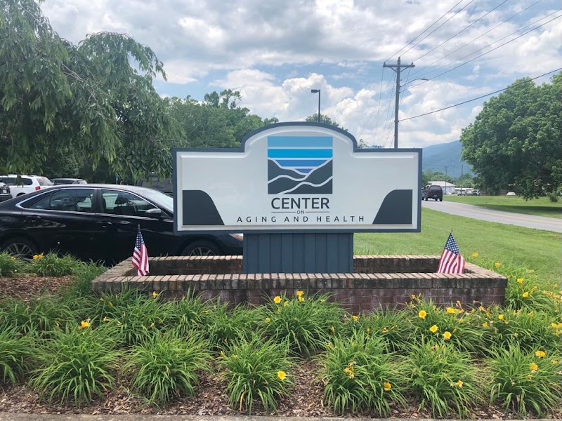 CENTER ON AGING AND HEALTH nursing home in ERWIN, TN - Photo 4 of 10