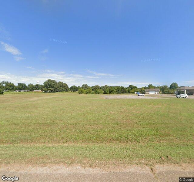 TOWNE SQUARE CARE OF PURYEAR nursing home in PURYEAR, TN - Photo 2 of 2