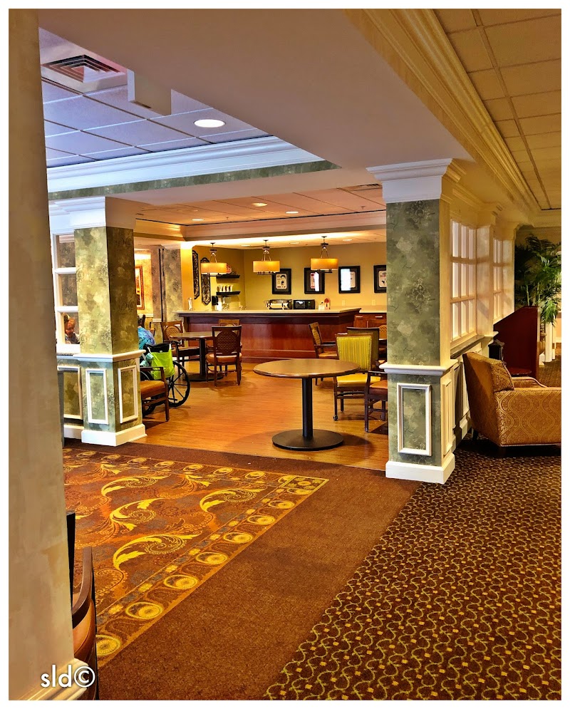 NHC PLACE AT COOL SPRINGS nursing home in FRANKLIN, TN - Photo 4 of 6