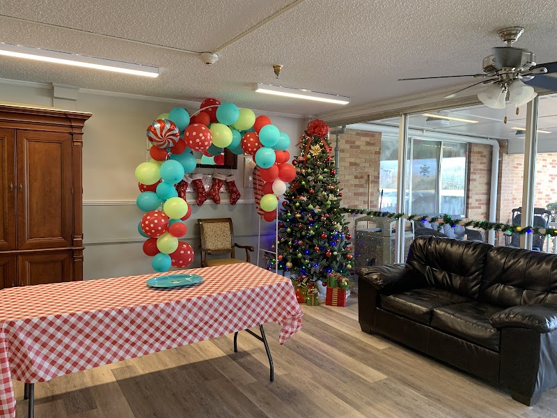 DICKSON HEALTH AND REHAB nursing home in DICKSON, TN - Photo 2 of 5