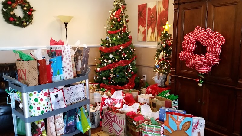 DICKSON HEALTH AND REHAB nursing home in DICKSON, TN - Photo 4 of 5