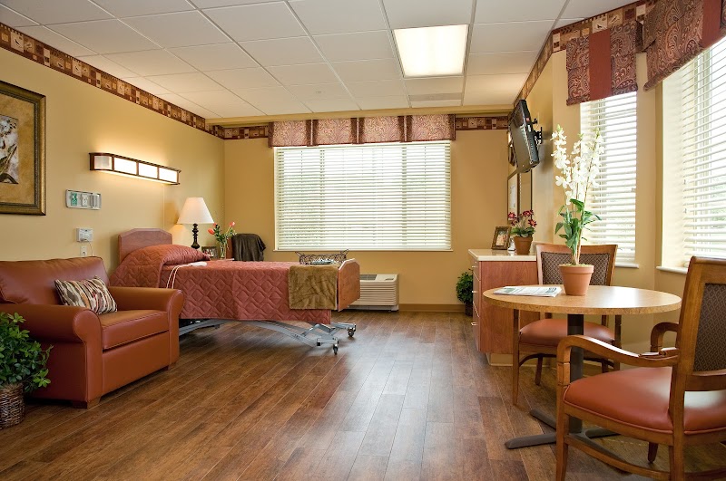 LIFE CARE CENTER OF OLD HICKORY VILLAGE nursing home in OLD HICKORY, TN - Photo 4 of 5