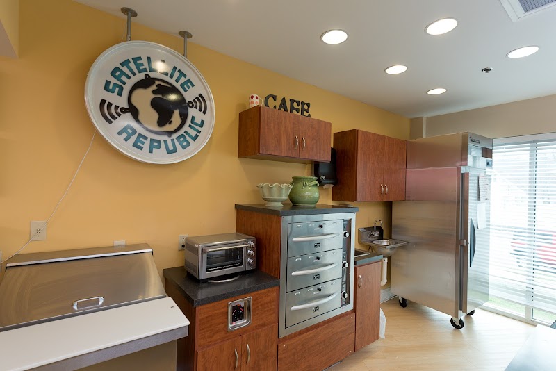 NASHVILLE CENTER FOR REHABILITATION AND HEALING LL nursing home in NASHVILLE, TN - Photo 3 of 5