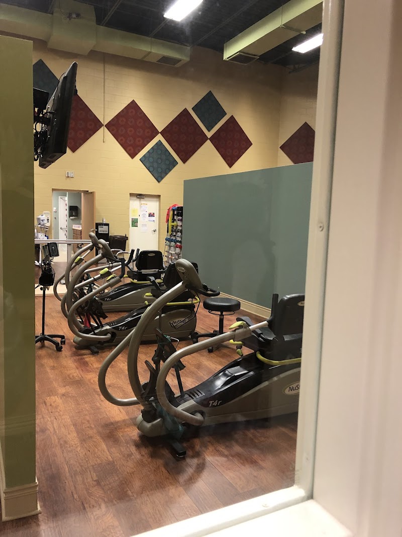 NHC HEALTHCARE, KINGSPORT nursing home in KINGSPORT, TN - Photo 4 of 10