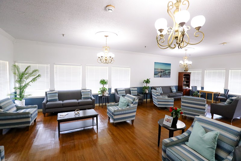 LAKE JACKSON HEALTHCARE CENTER nursing home in LAKE JACKSON, TX - Photo 3 of 10