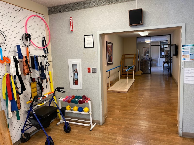 AVIR AT PETAL HILL nursing home in TYLER, TX - Photo 2 of 5