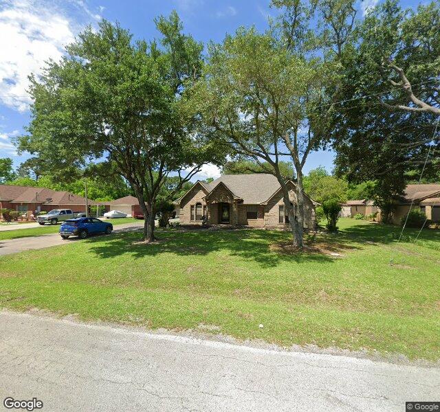 THE LAKES AT TEXAS CITY nursing home in TEXAS CITY, TX - Photo 2 of 2