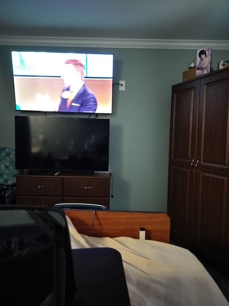 GLENVIEW WELLNESS & REHABILITATION nursing home in NORTH RICHLAND HILLS, TX - Photo 3 of 5