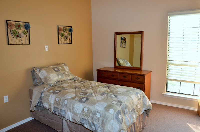 THE ROSEWOOD RETIREMENT COMMUNITY nursing home in KILLEEN, TX - Photo 3 of 5