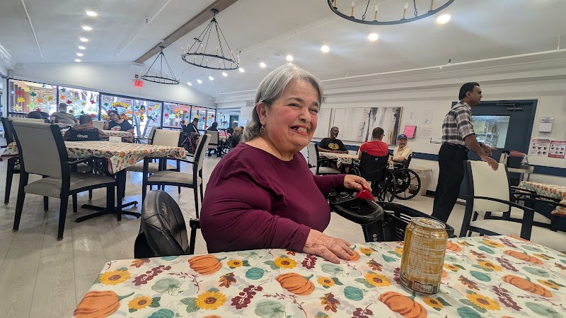 CASTLE HILLS REHABILITATION AND CARE CENTER nursing home in SAN ANTONIO, TX - Photo 3 of 5