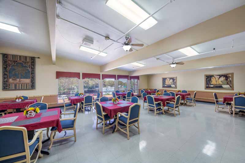 Laredo West Nursing and Rehabilitation Center nursing home in Laredo, TX - Photo 4 of 5