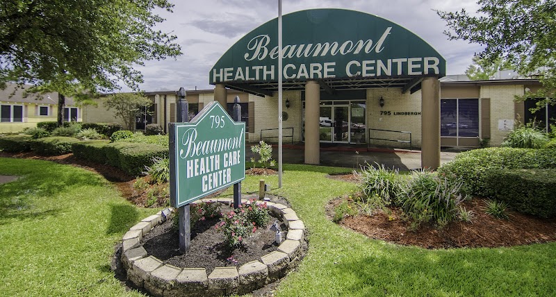 BEAUMONT HEALTH CARE CENTER nursing home in BEAUMONT, TX - Photo 2 of 10