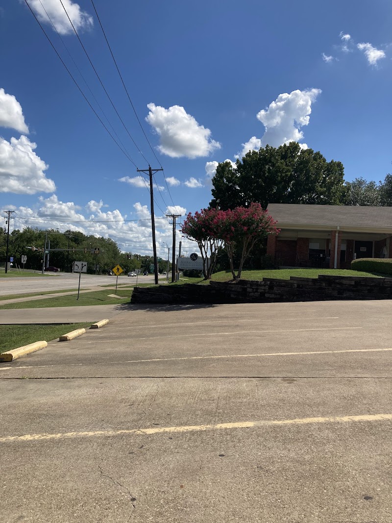 ALVARADO MEADOWS NURSING & REHABILITATION nursing home in ALVARADO, TX - Photo 4 of 5