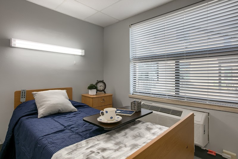 SKYLINE NURSING CENTER nursing home in DALLAS, TX - Photo 4 of 5