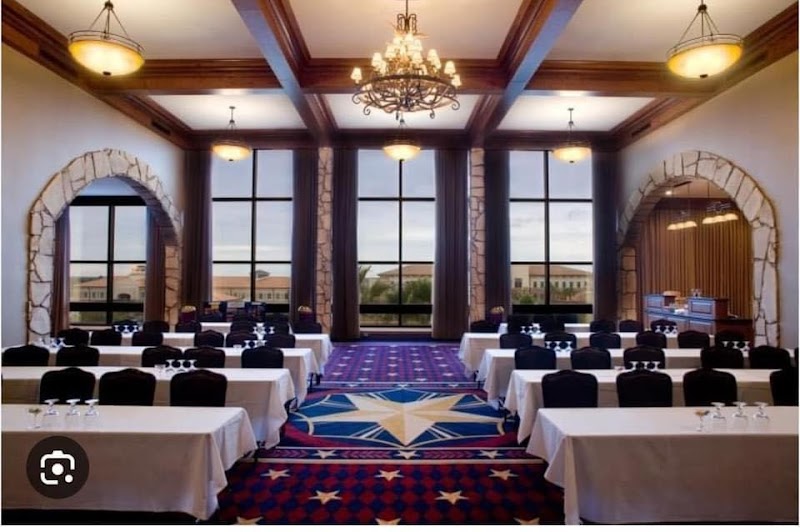 GOLDEN PALMS REHABILITATION AND RETIREMENT nursing home in HARLINGEN, TX - Photo 4 of 5