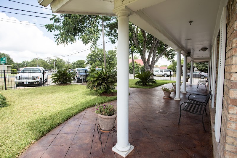 COMMUNITY CARE CENTER OF HONDO nursing home in HONDO, TX - Photo 3 of 5