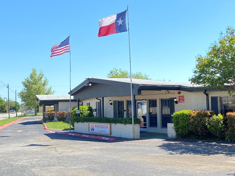 WATERSIDE NURSING & REHABILITATION nursing home in KERRVILLE, TX - Photo 2 of 5