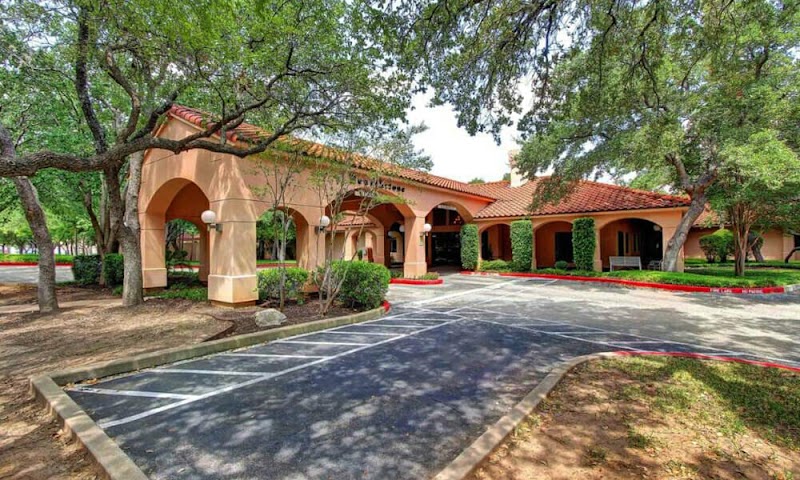 HEARTHSTONE NURSING AND REHABILITATION nursing home in ROUND ROCK, TX - Photo 2 of 3