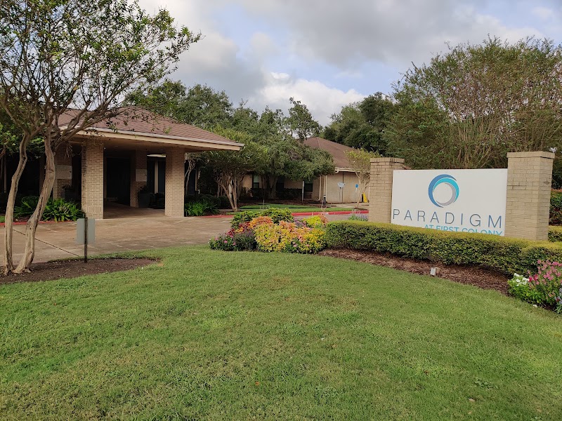 PARADIGM AT FIRST COLONY nursing home in MISSOURI CITY, TX - Photo 2 of 5