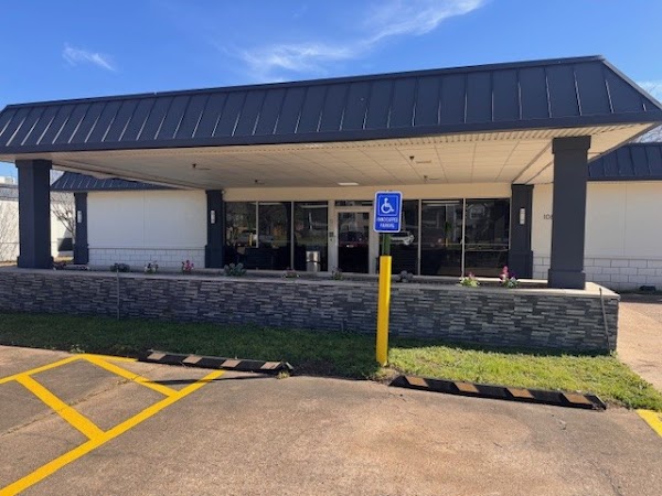 Fallbrook Rehabiliation and Care Center nursing home in Houston, TX - Photo 1 of 5